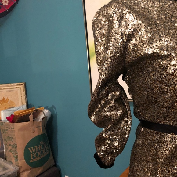 Seguined Darling Top - Great for the Holidays - Picture 3 of 10